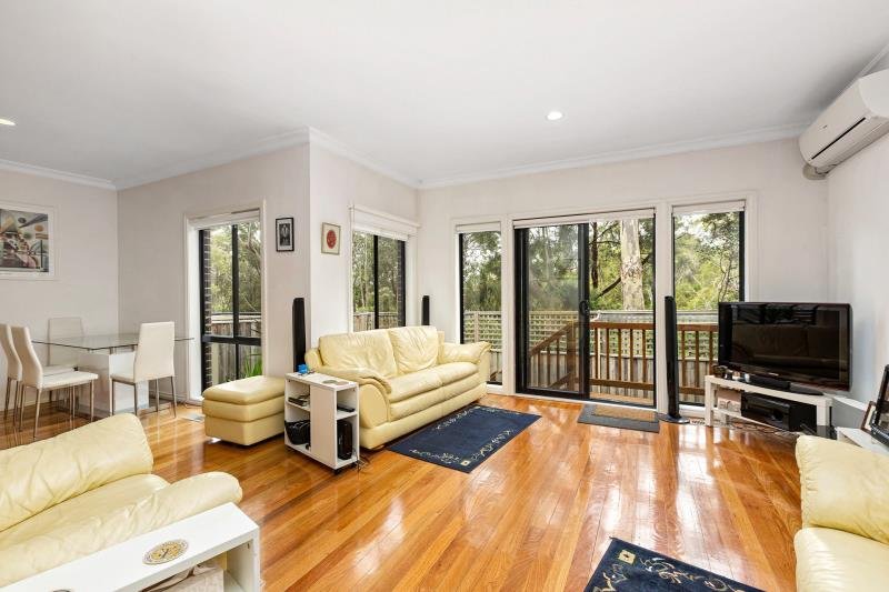 Gallery: 8/3 Johnston Street