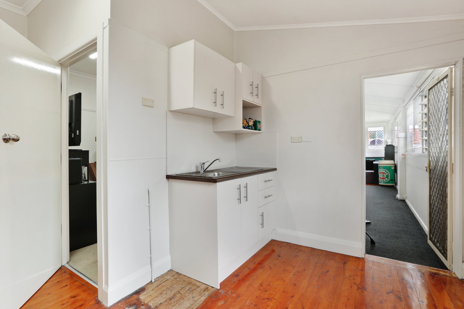 83 Kenny Street WOLLONGONG 7