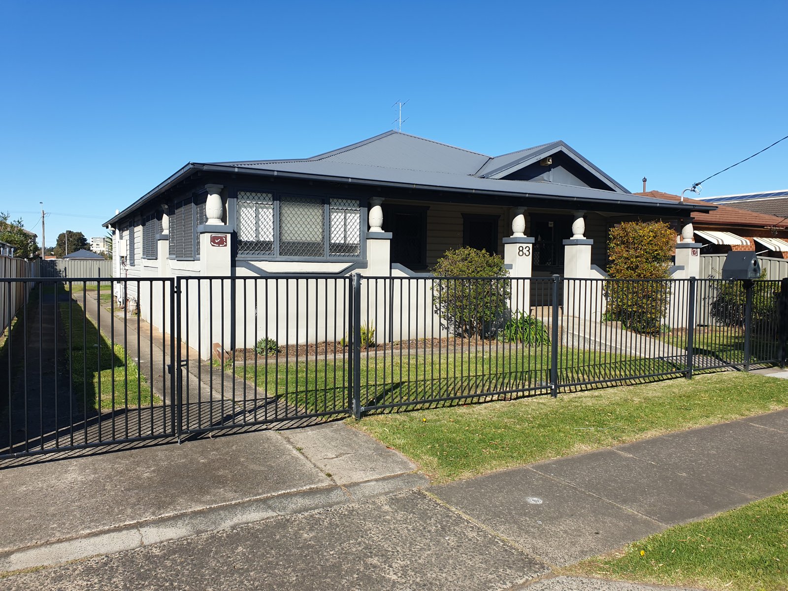 83 Kenny Street WOLLONGONG 1