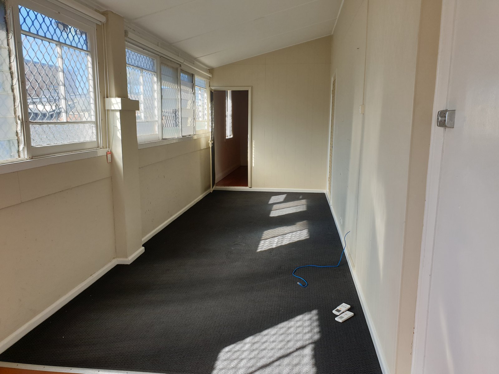 83 Kenny Street WOLLONGONG 9