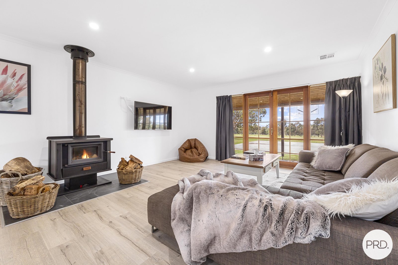 83 Kirks Road SMYTHES CREEK 2