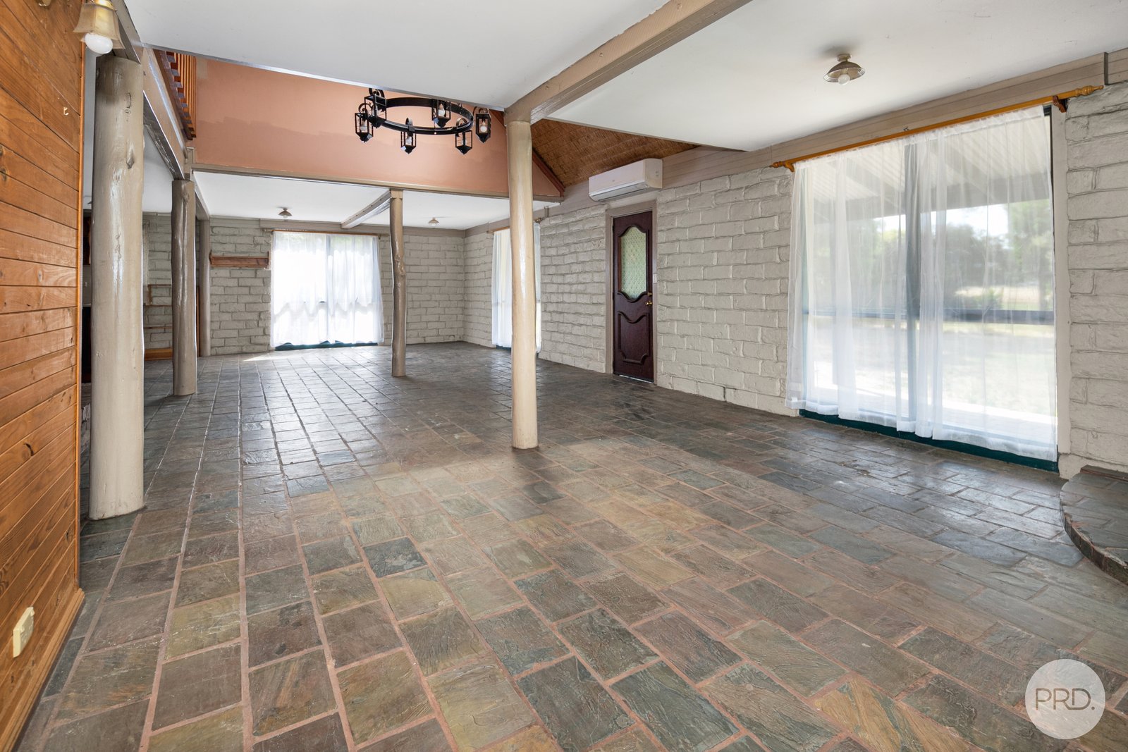 83 Laurence Drive SNAKE VALLEY 9