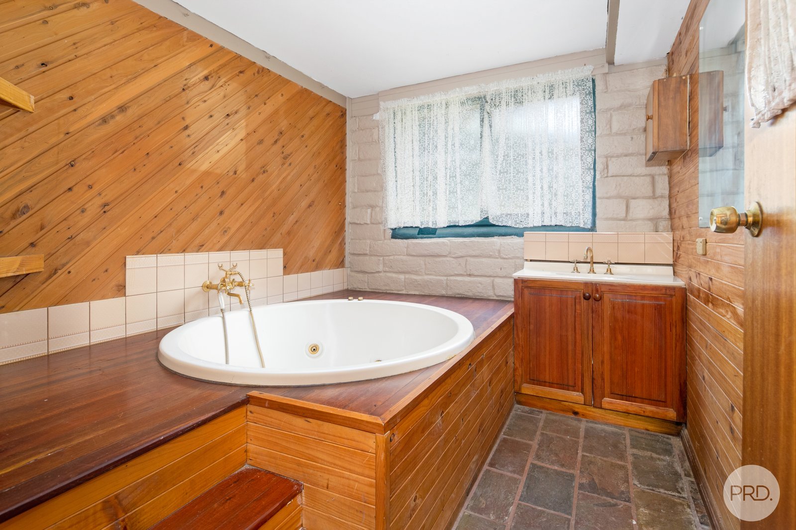 83 Laurence Drive SNAKE VALLEY 11