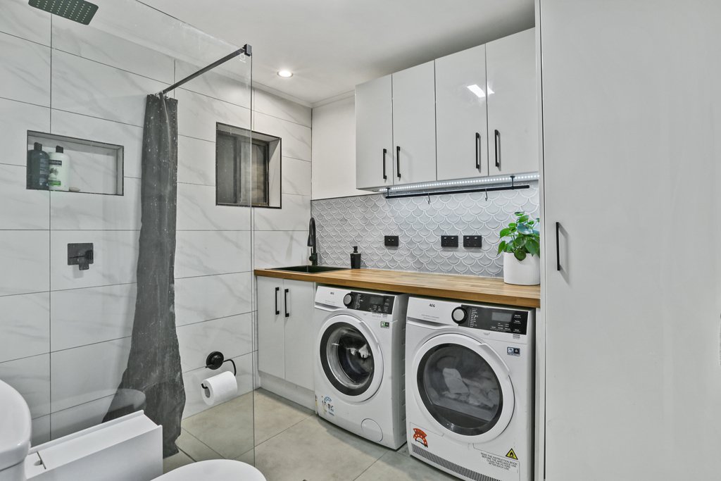 83 Laver Road DAPTO 8