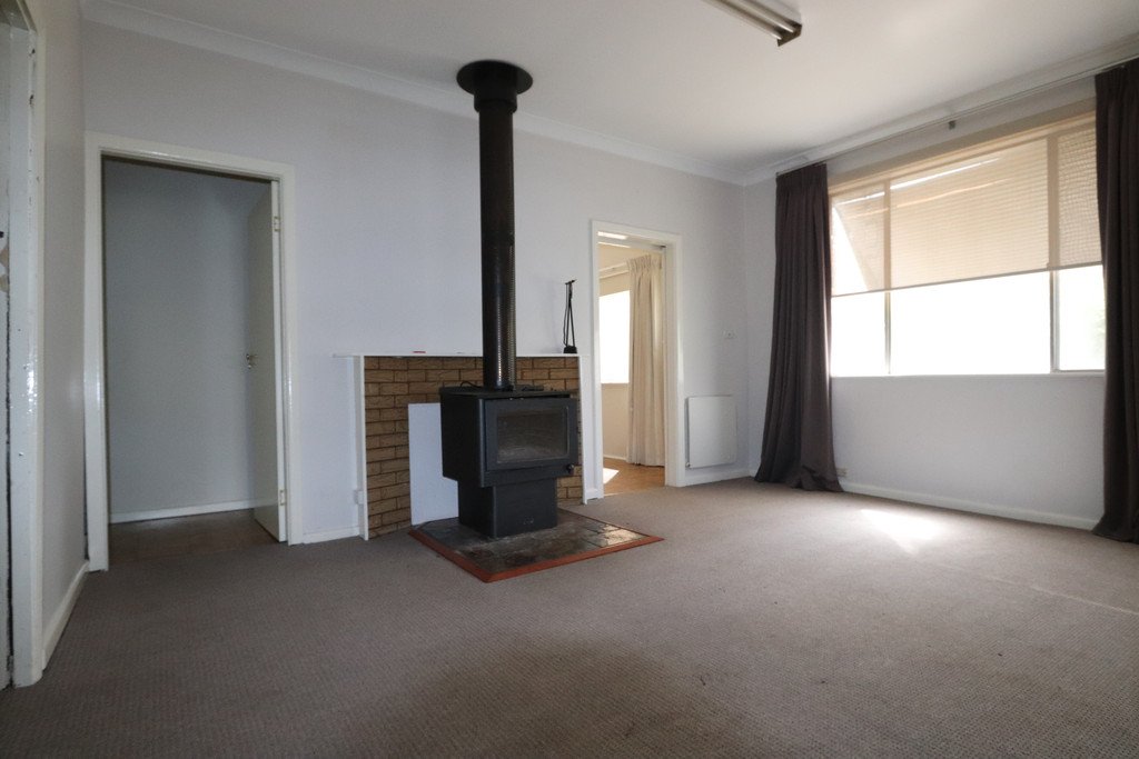 83 Murray St  TUMBARUMBA 3