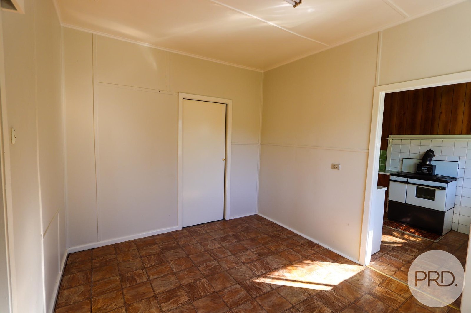 83 Murray Street TUMBARUMBA 7