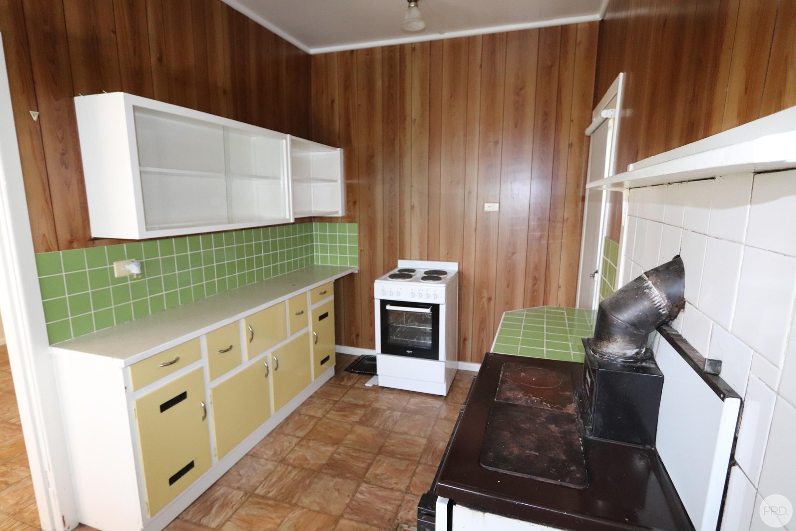 83 Murray Street TUMBARUMBA 8