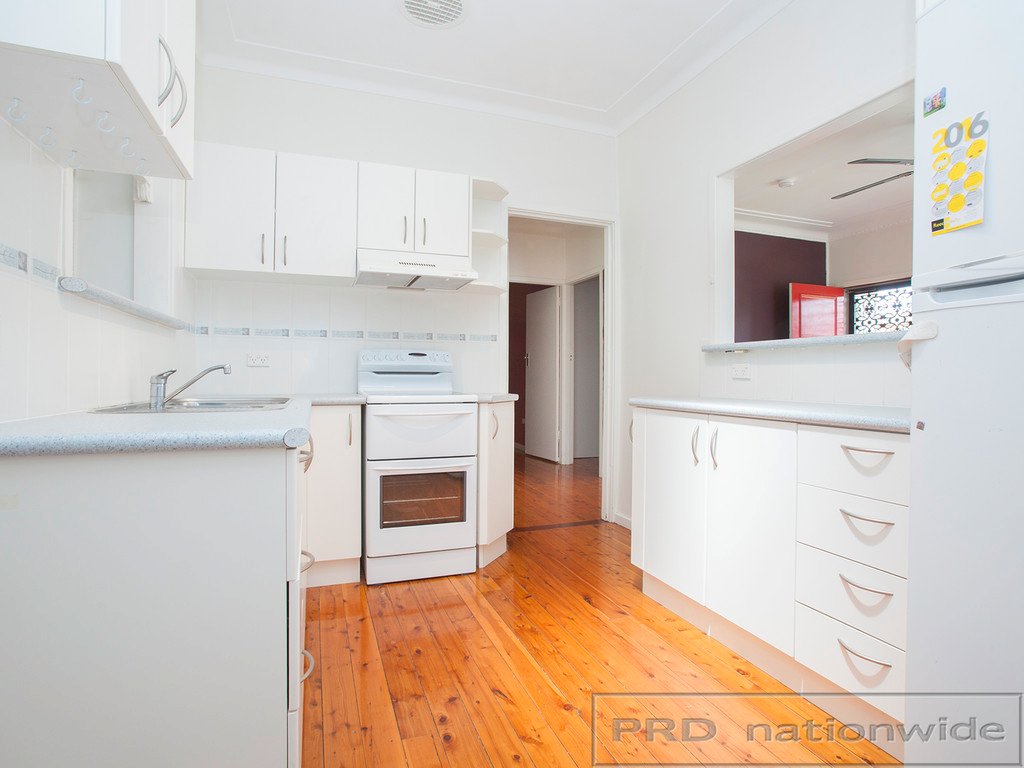 83 Pasedena Crescent BERESFIELD 2