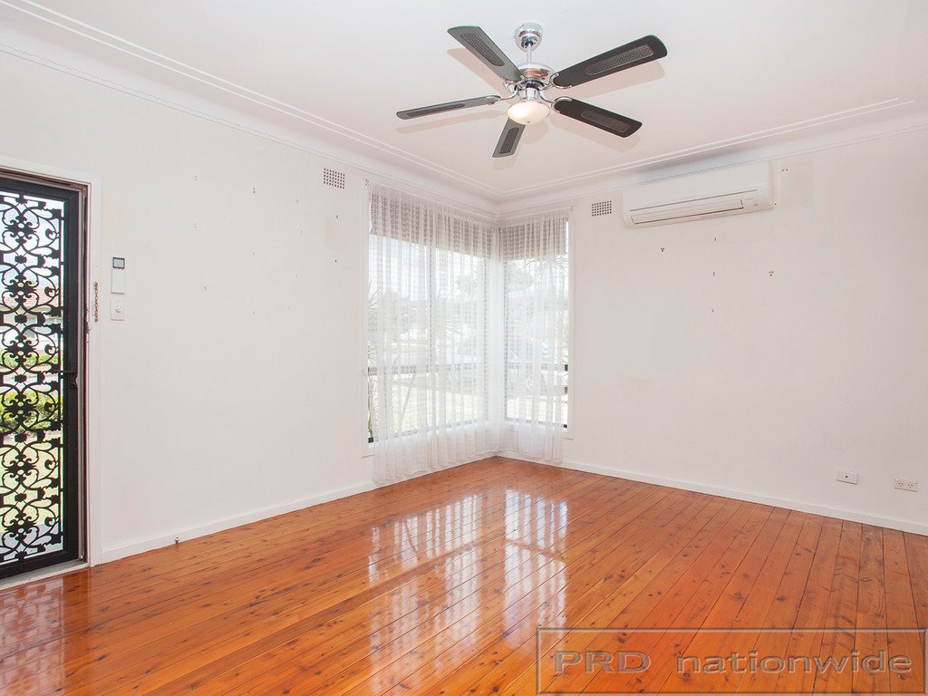 83 Pasedena Crescent BERESFIELD 5