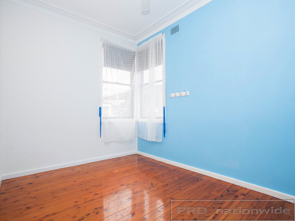 83 Pasedena Crescent BERESFIELD 8