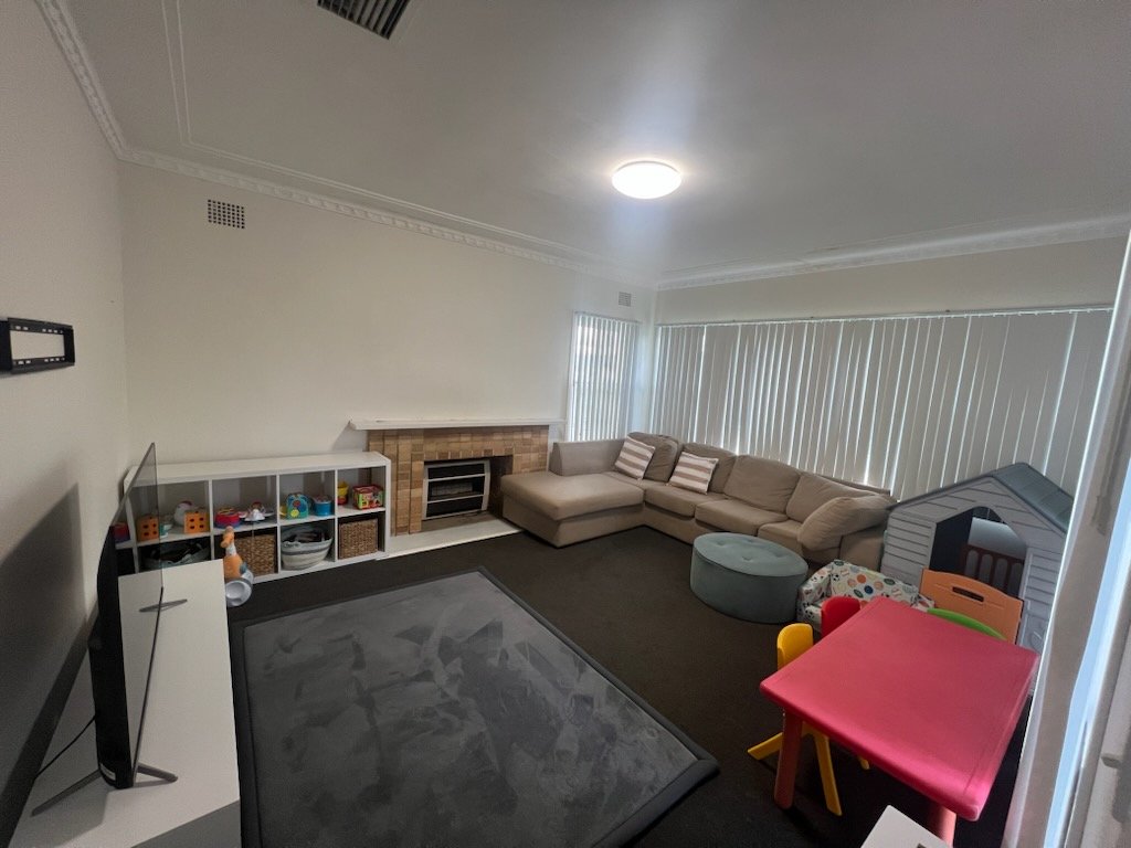 83 Phillip Street TAMWORTH 4