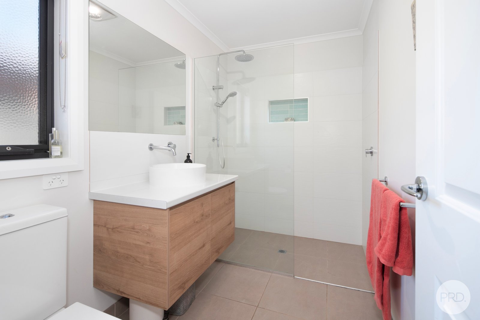 83 Sydney Way ALFREDTON 11