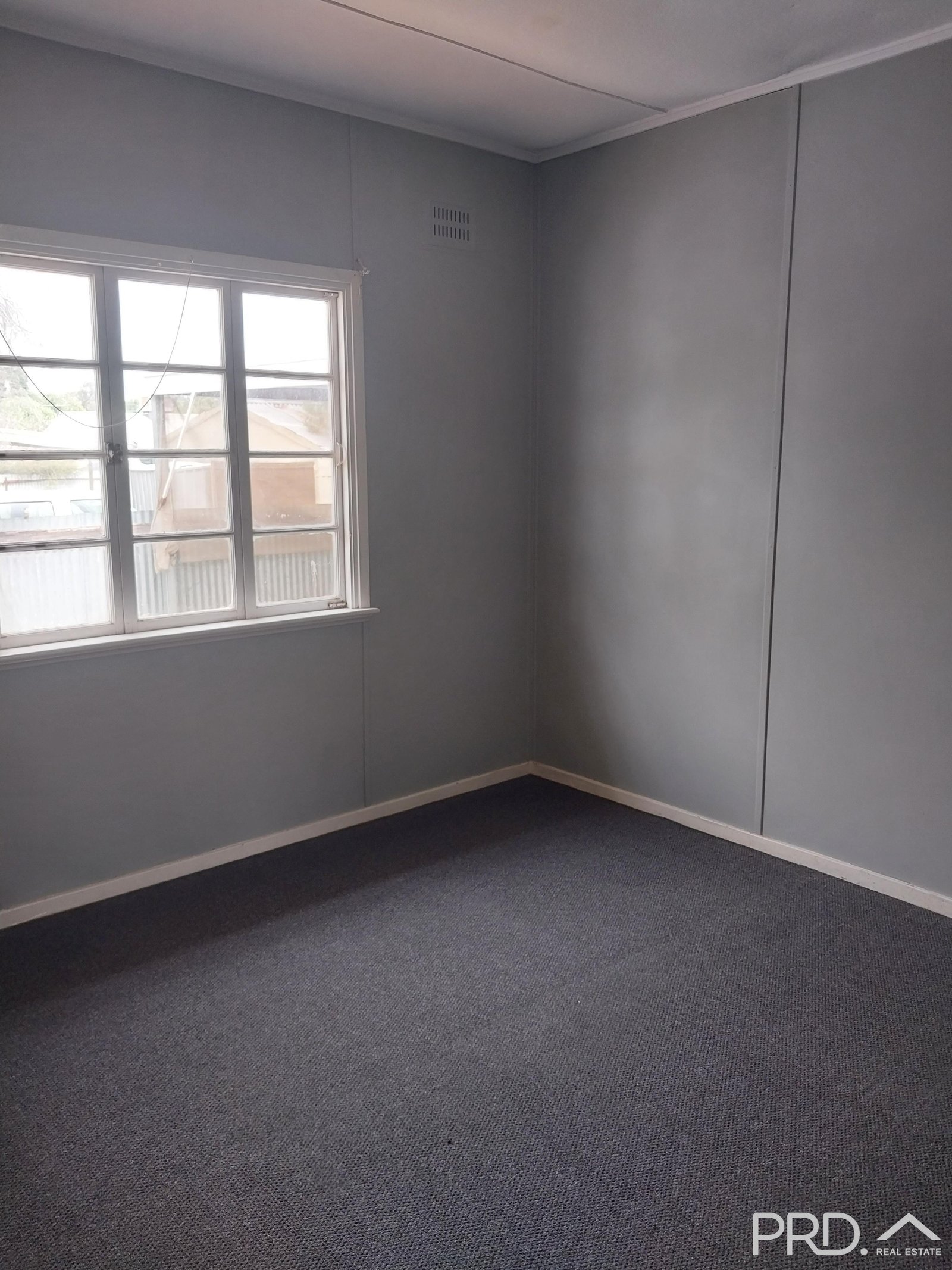 83 Tapio Street DARETON 4