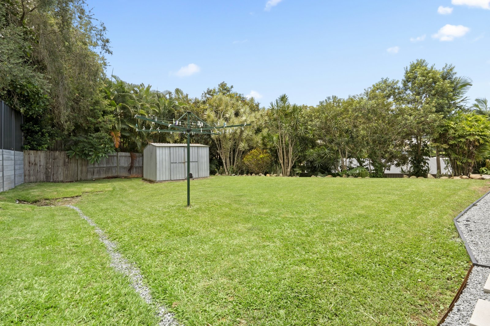 83 Ware Drive CURRUMBIN WATERS 21