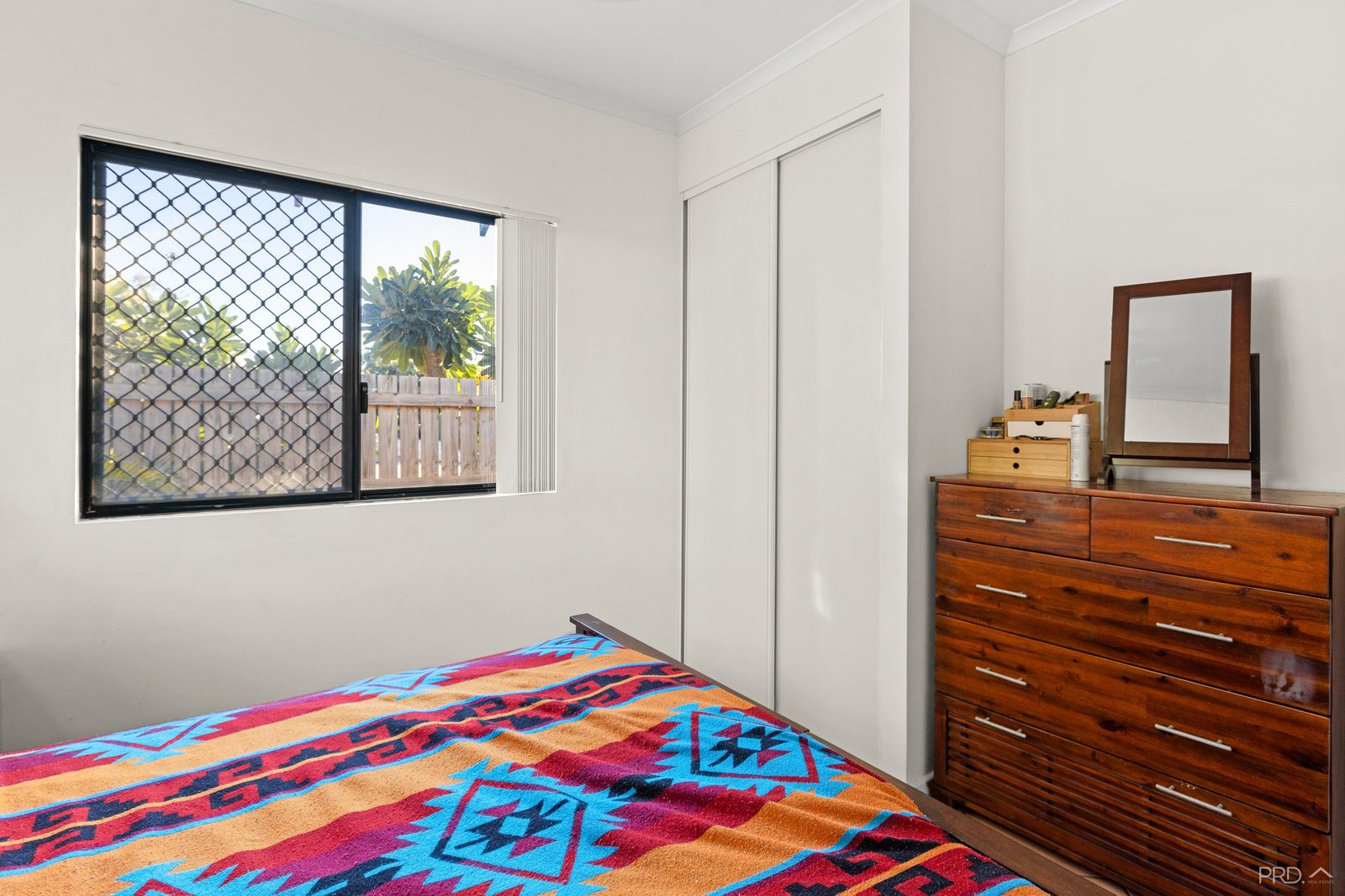 8/3 Whimbrel Street DJUGUN 8