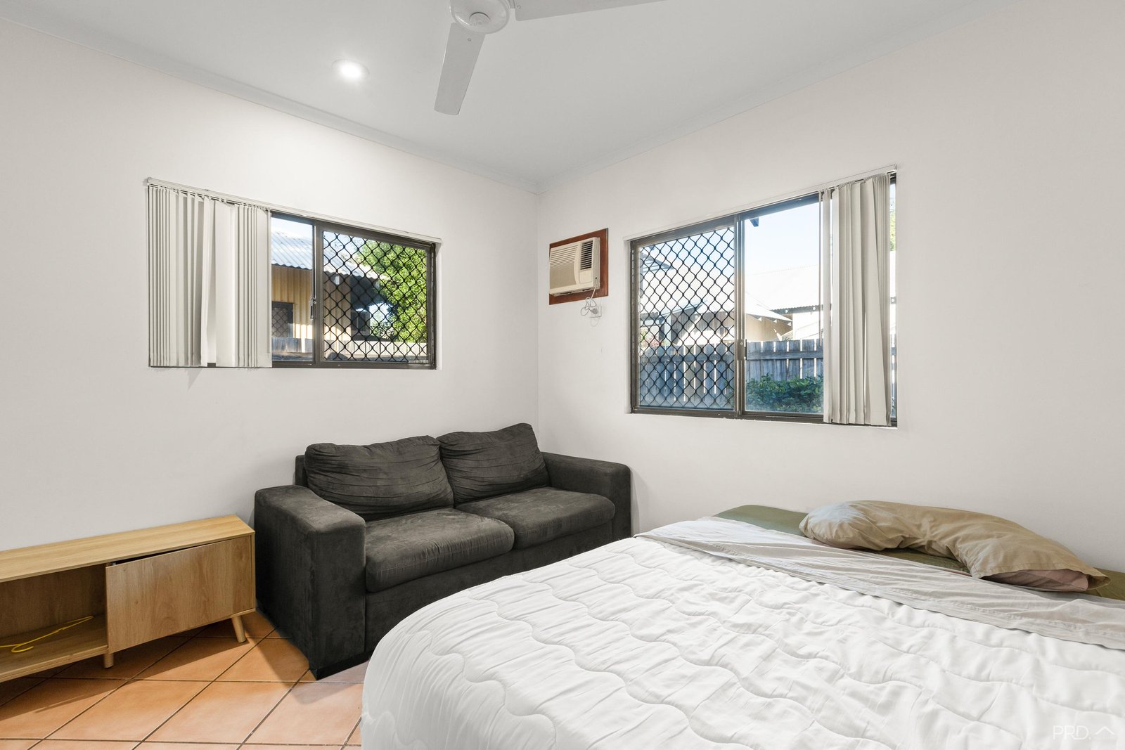 8/3 Whimbrel Street DJUGUN 11