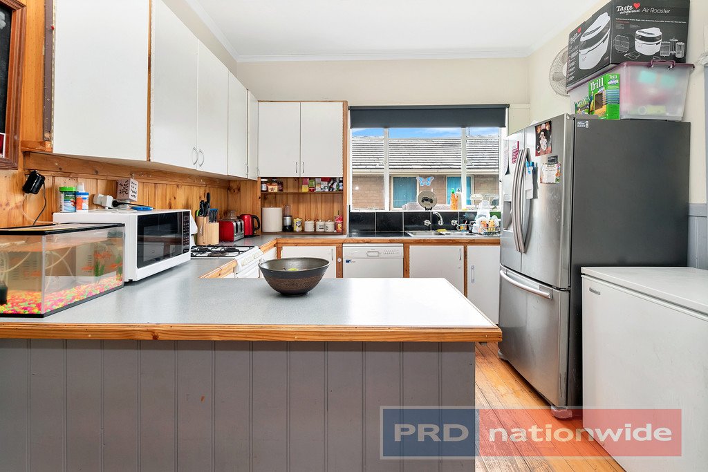 83 Yarrowee Street SEBASTOPOL 4