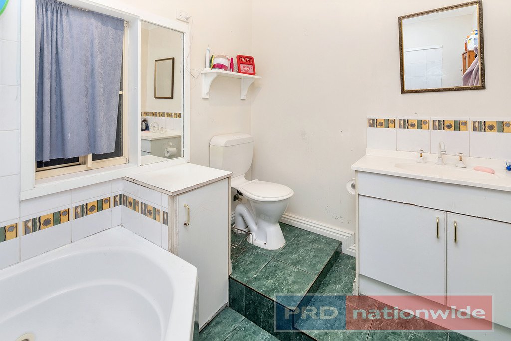 83 Yarrowee Street SEBASTOPOL 8