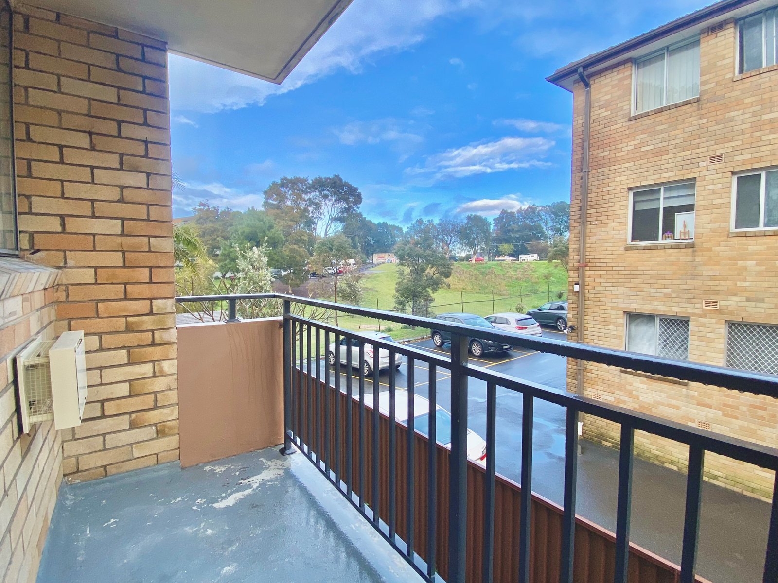 8/30 Brittain Crescent HILLSDALE 4