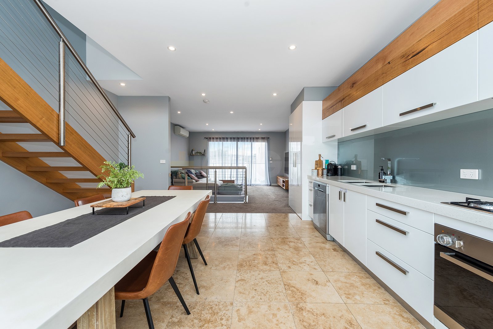 Gallery: 8/30 Sydenham Street