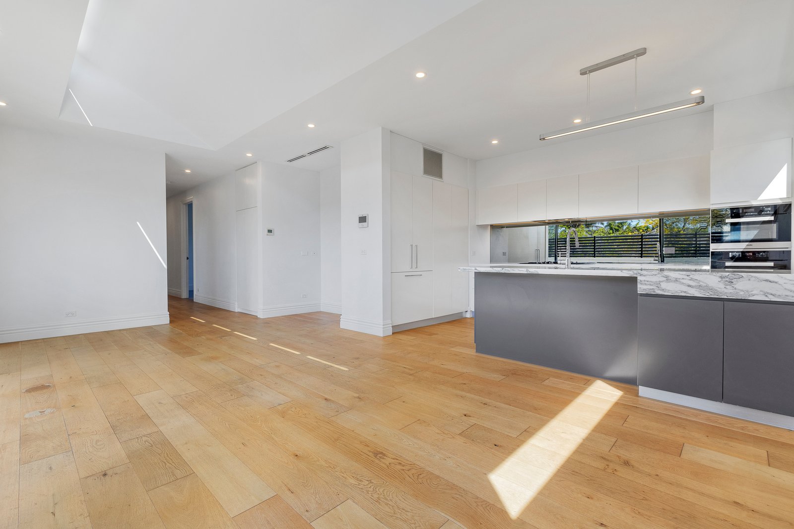 Gallery: 8/301 Saint Kilda Street
