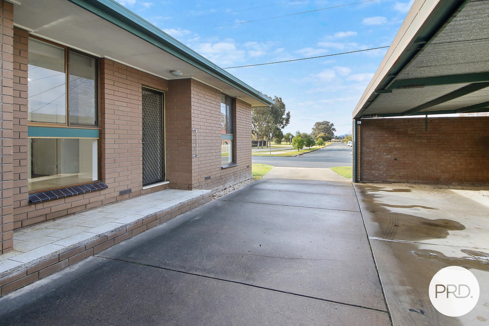 8/309-311 Moore Street LAVINGTON 2
