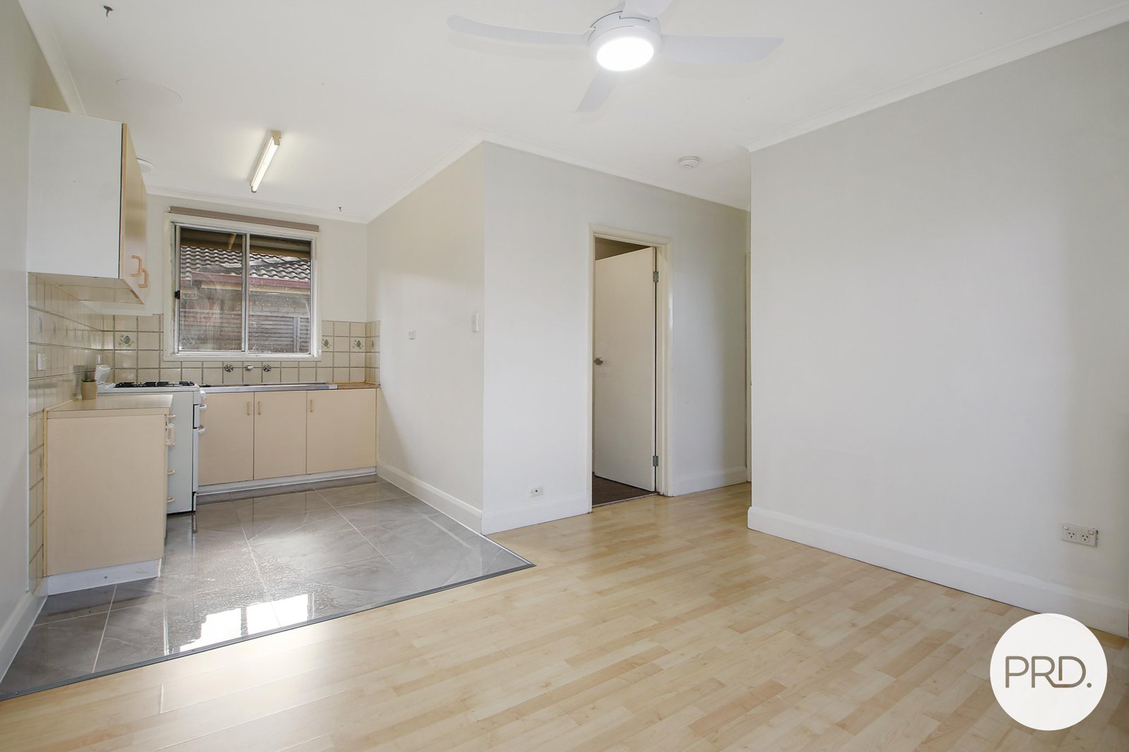 8/309-311 Moore Street LAVINGTON 3