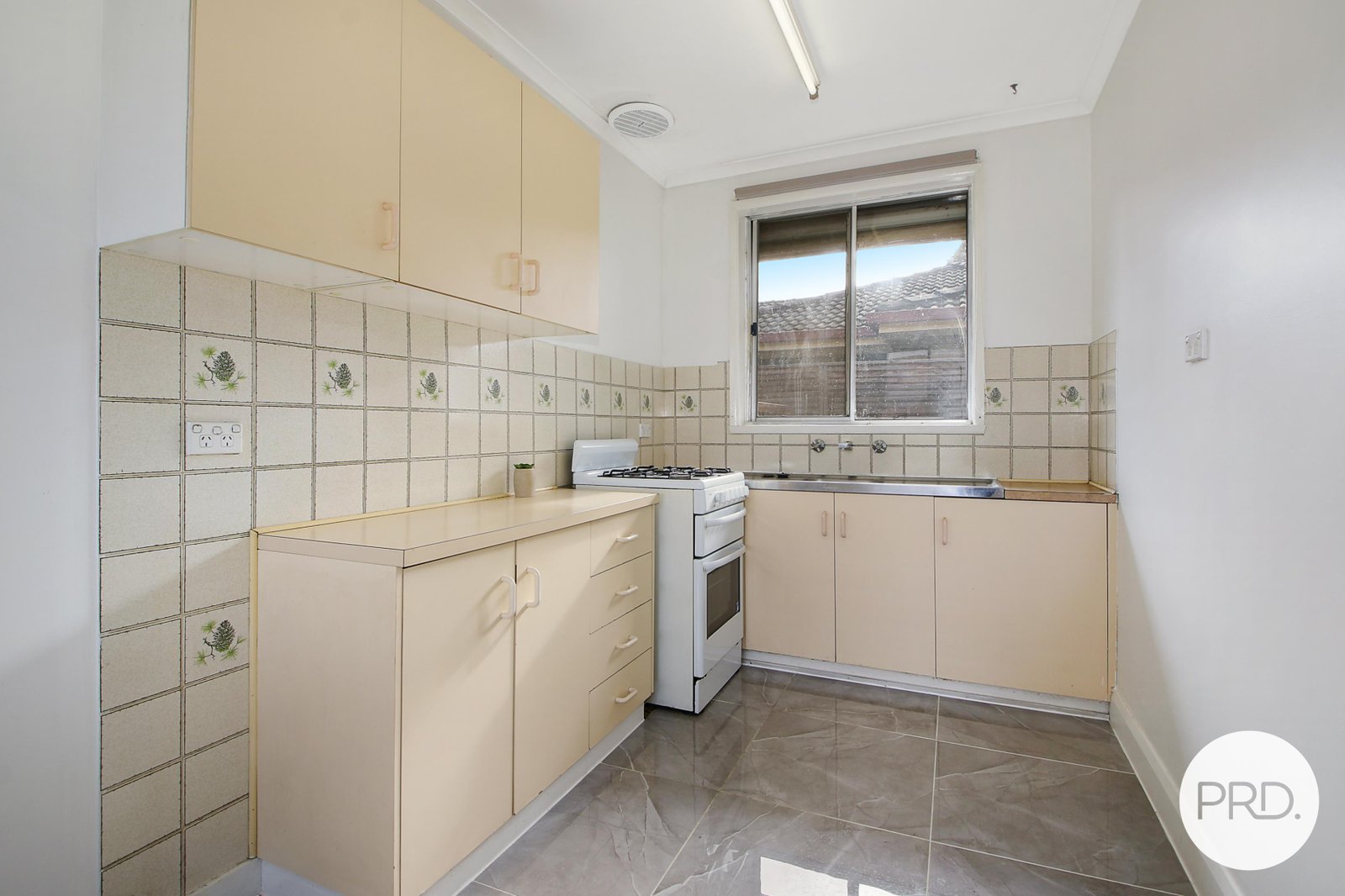 8/309-311 Moore Street LAVINGTON 5