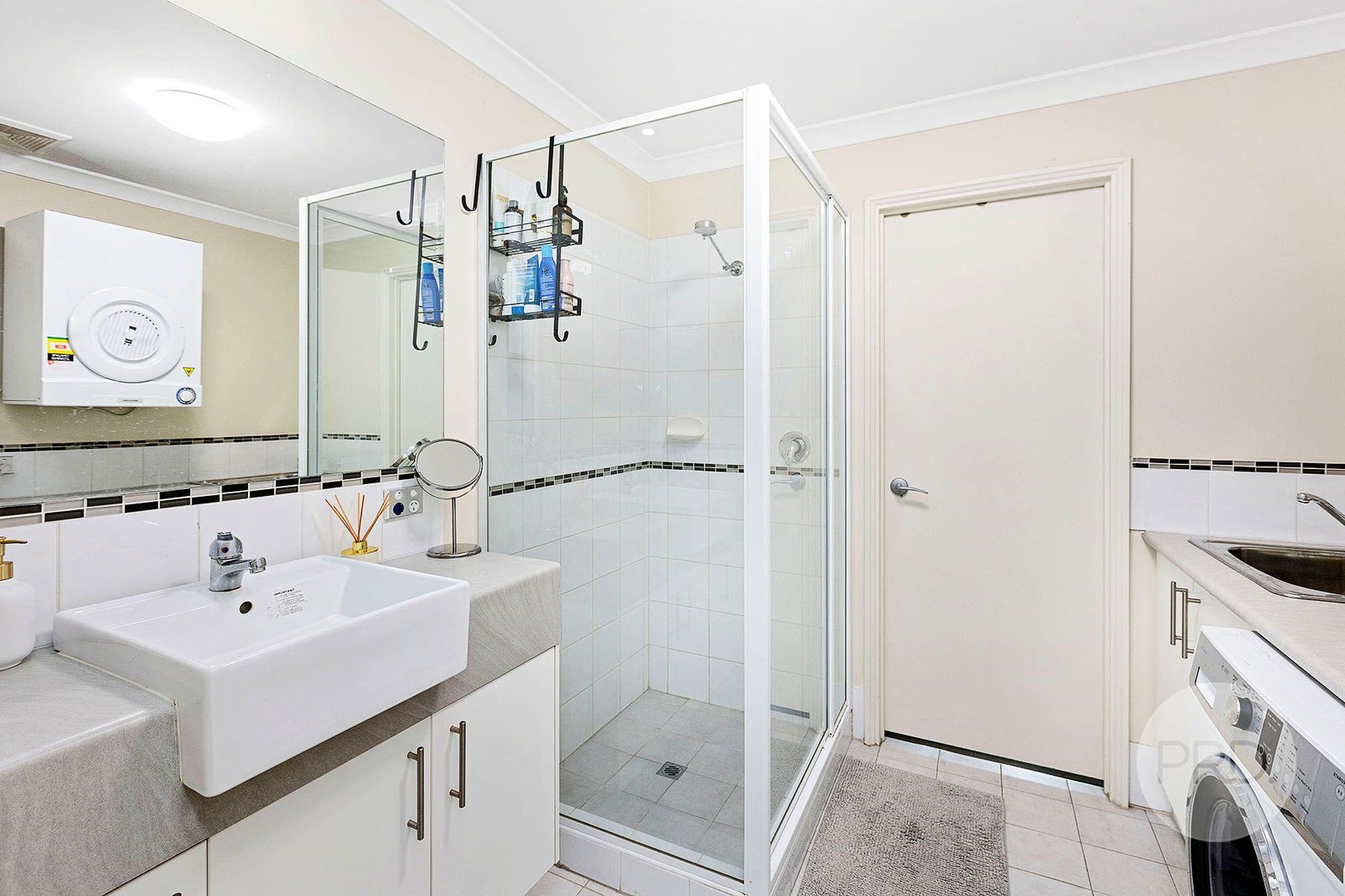 8/31 Malata Crescent SUCCESS 7