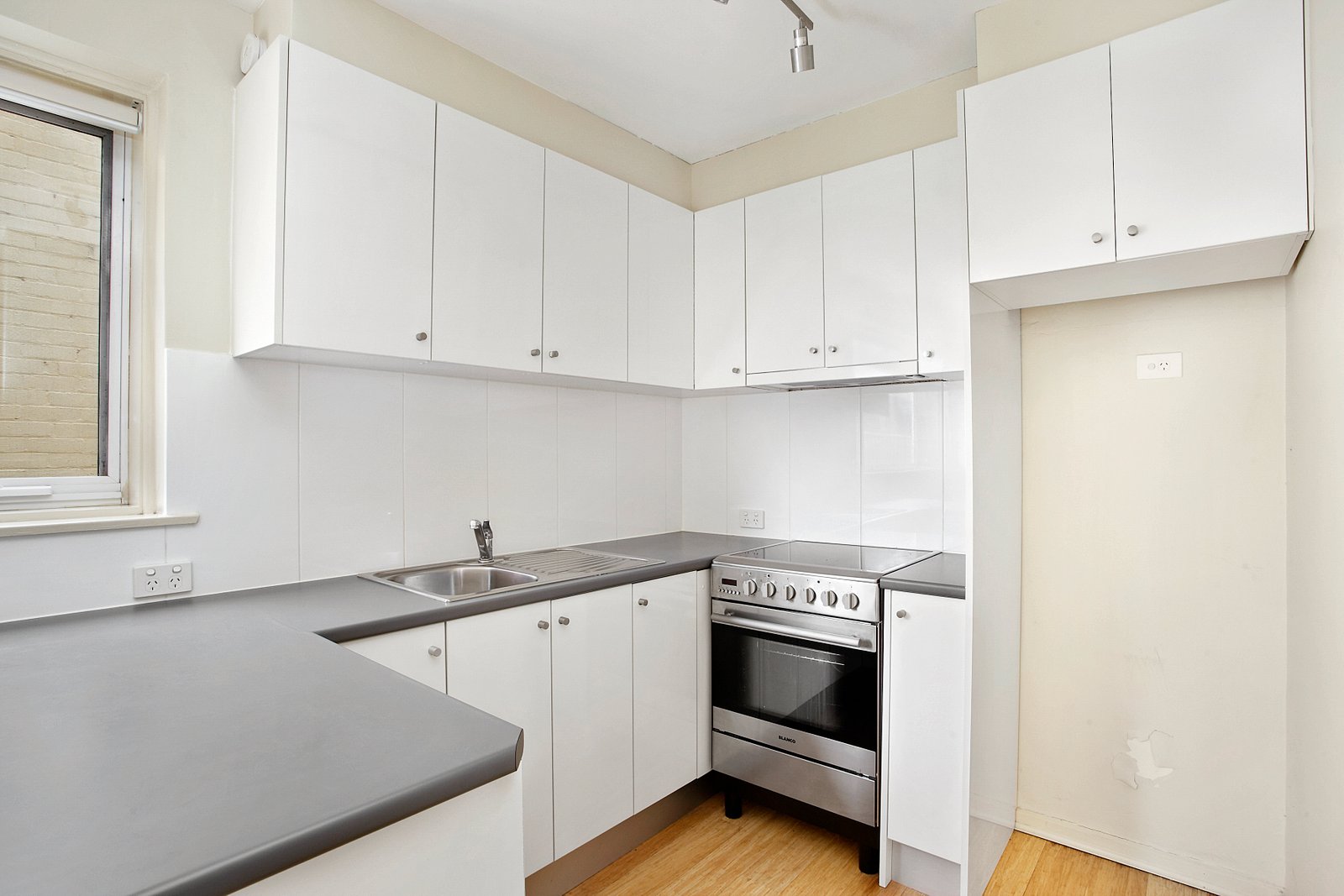 Gallery: 8/31 York Street