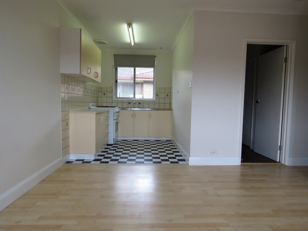8/311 Moore Street LAVINGTON 5