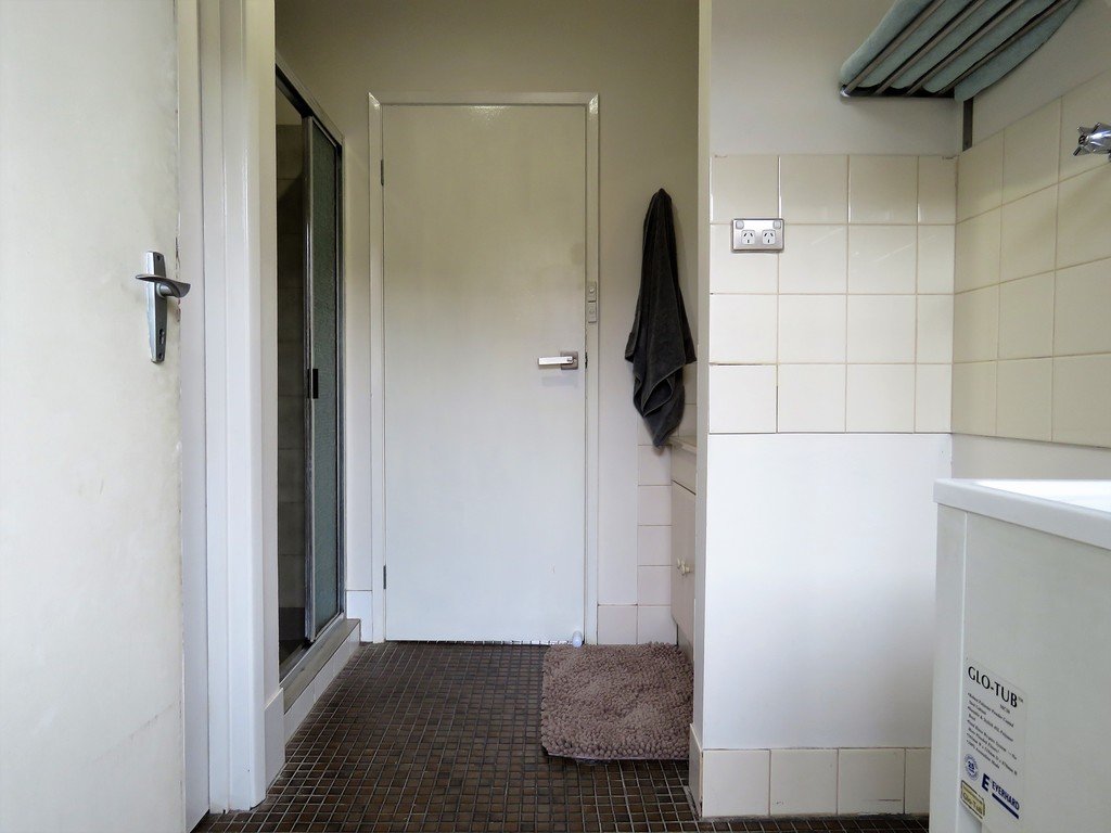 8/311 Moore Street LAVINGTON 9