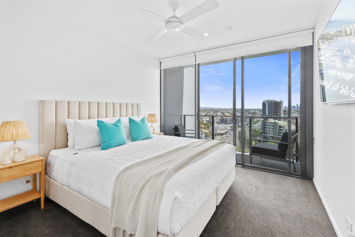 83/1969-1971 Gold Coast Highway Burleigh Heads 9