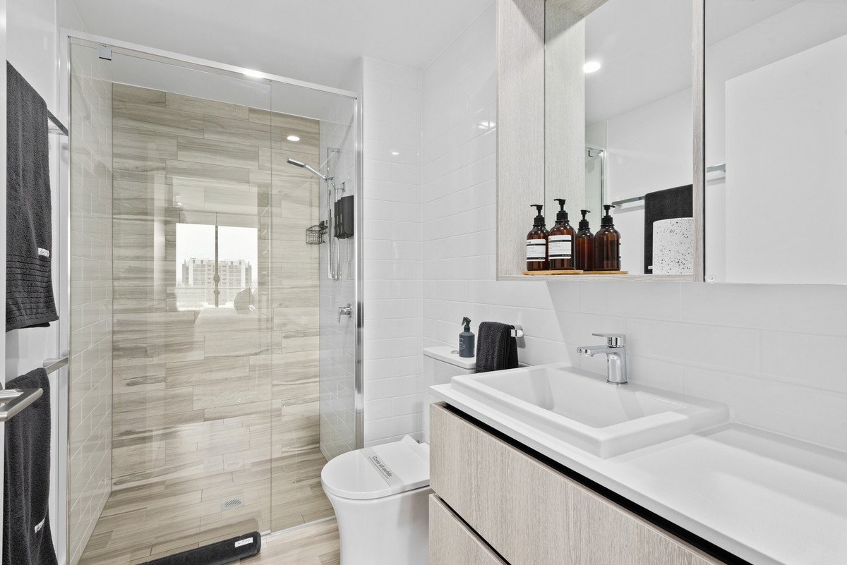 83/1969-1971 Gold Coast Highway Burleigh Heads 12