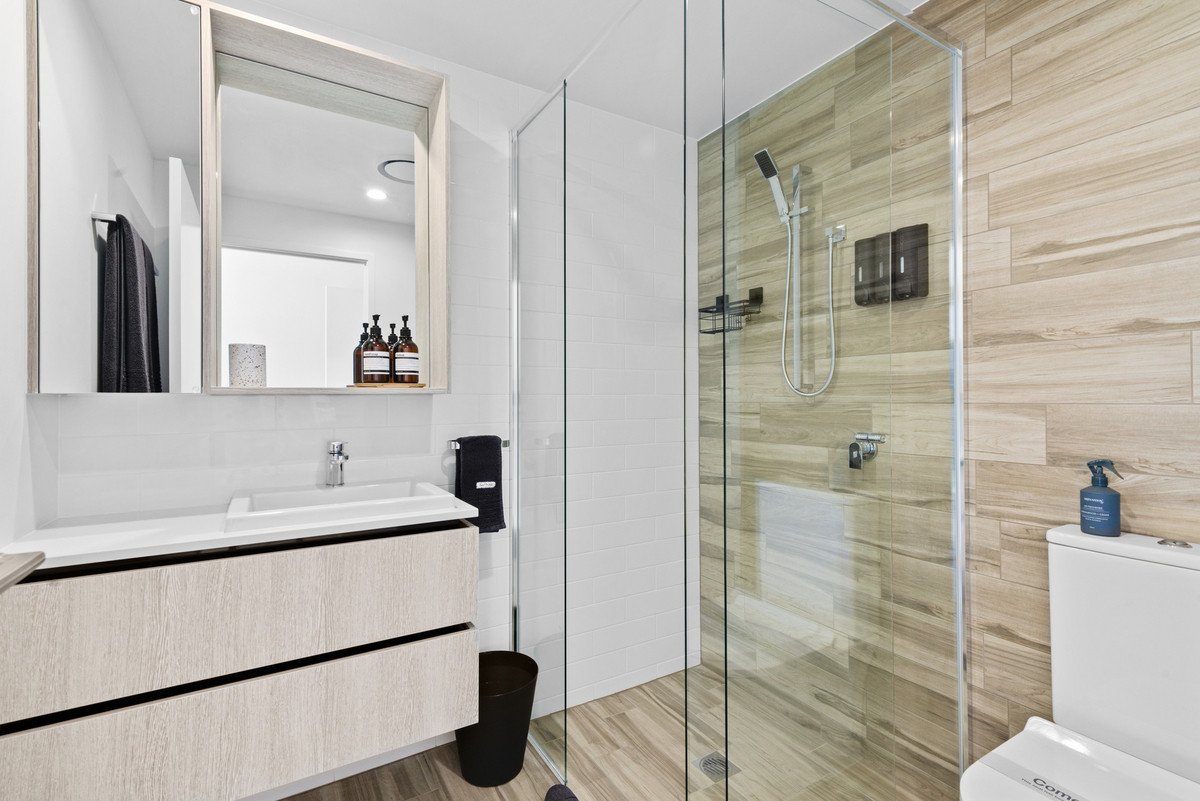 83/1969-1971 Gold Coast Highway Burleigh Heads 13