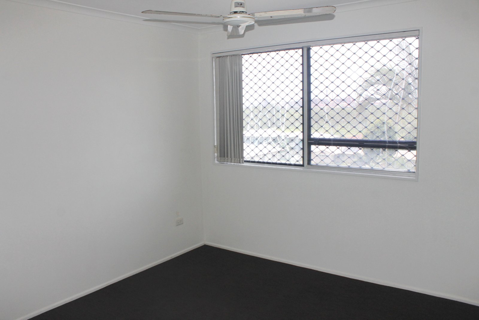 8/32 ELIZABETH Street SOUTH GLADSTONE 10