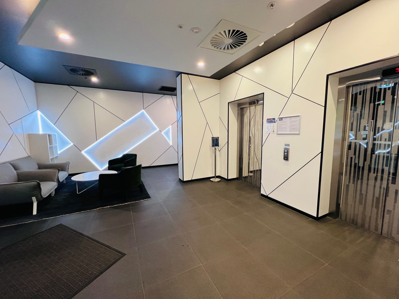 83/260 City Walk CITY 2