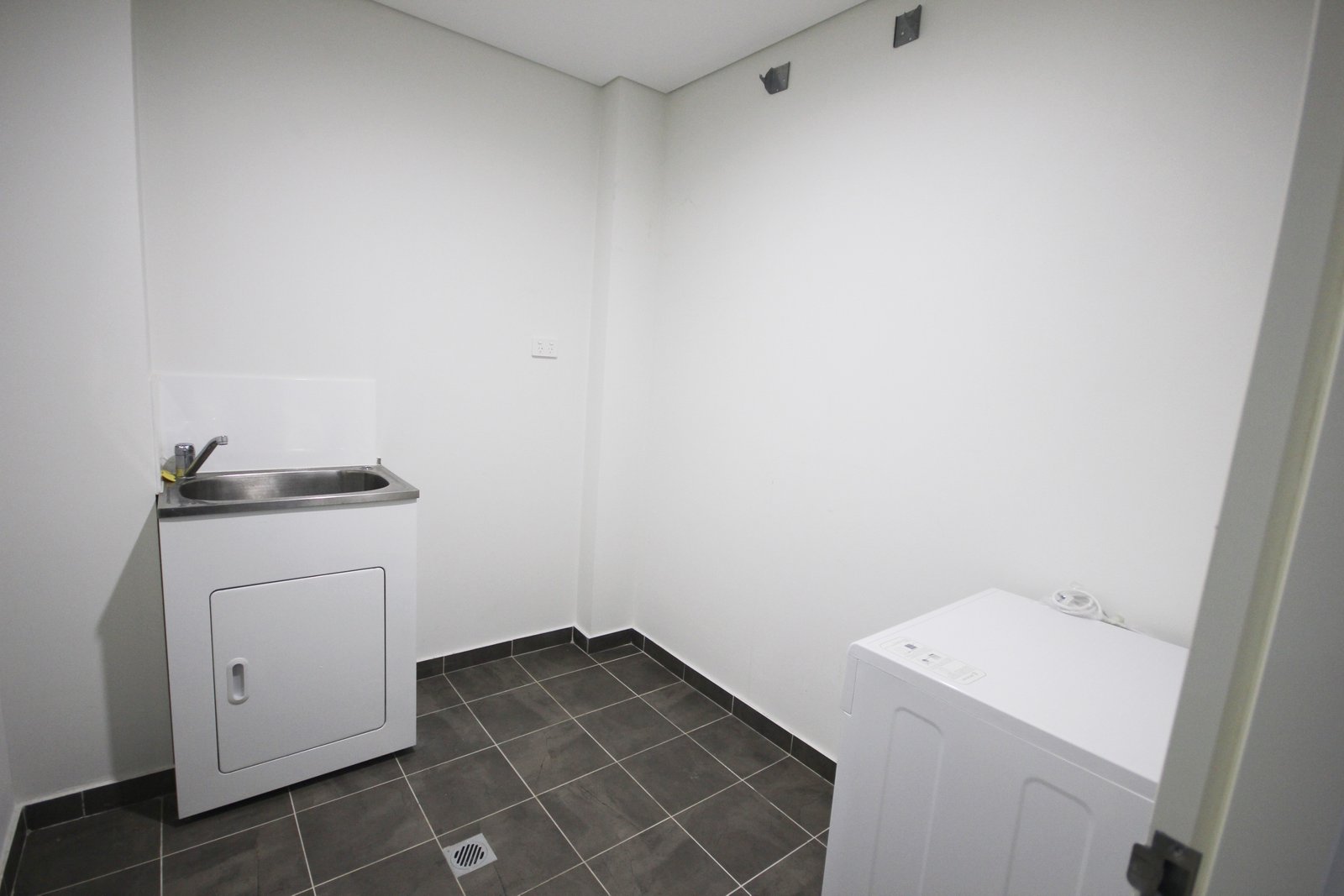 8/33-37 Gray Street KOGARAH 10