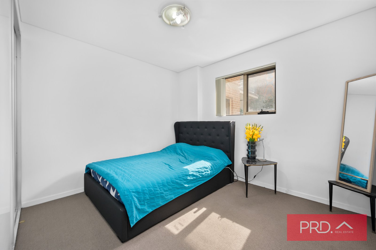 8/33-39 Lachlan Street WARWICK FARM 10