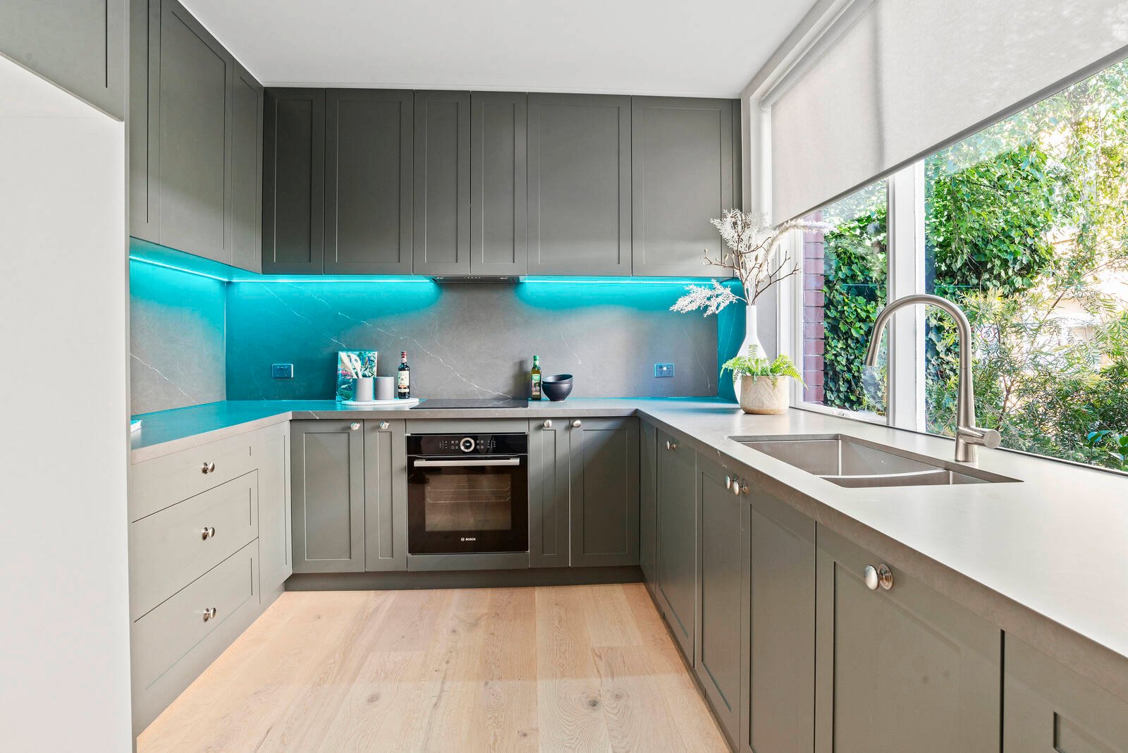 Real Estate and Property in 8/33 Irving Road, Toorak, VIC