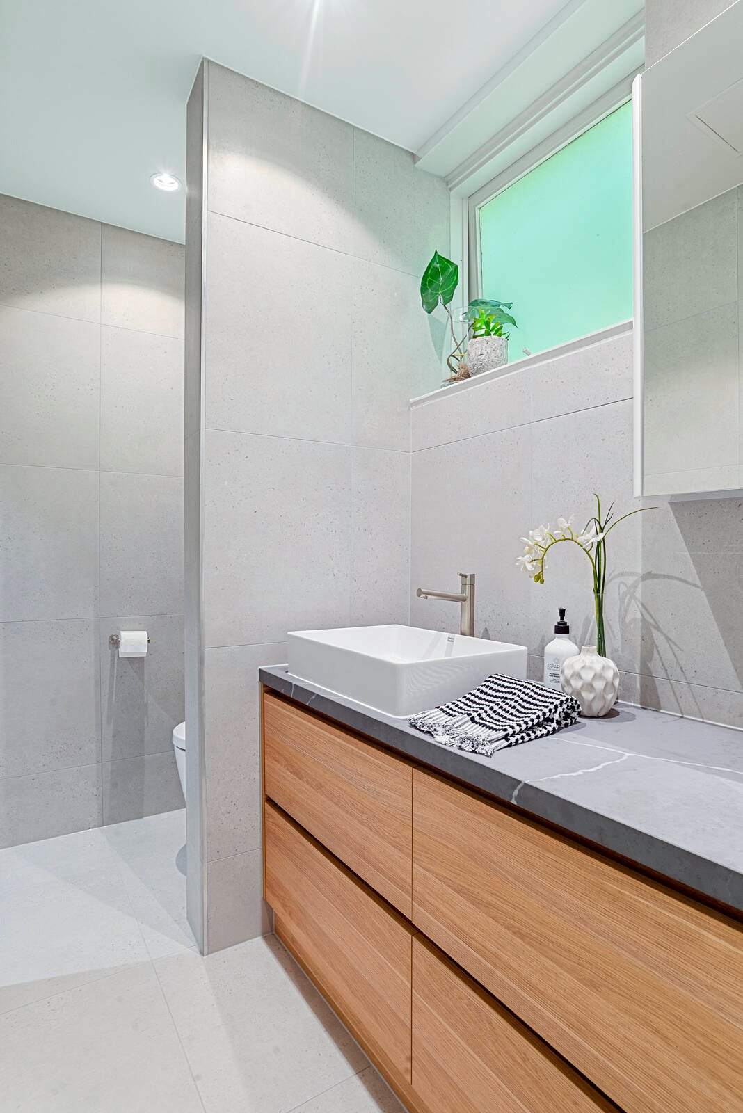 Real Estate and Property in 8/33 Irving Road, Toorak, VIC