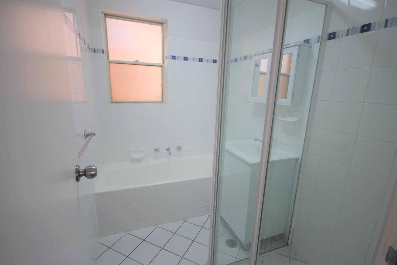 8/33 Lancelot Street ALLAWAH 4