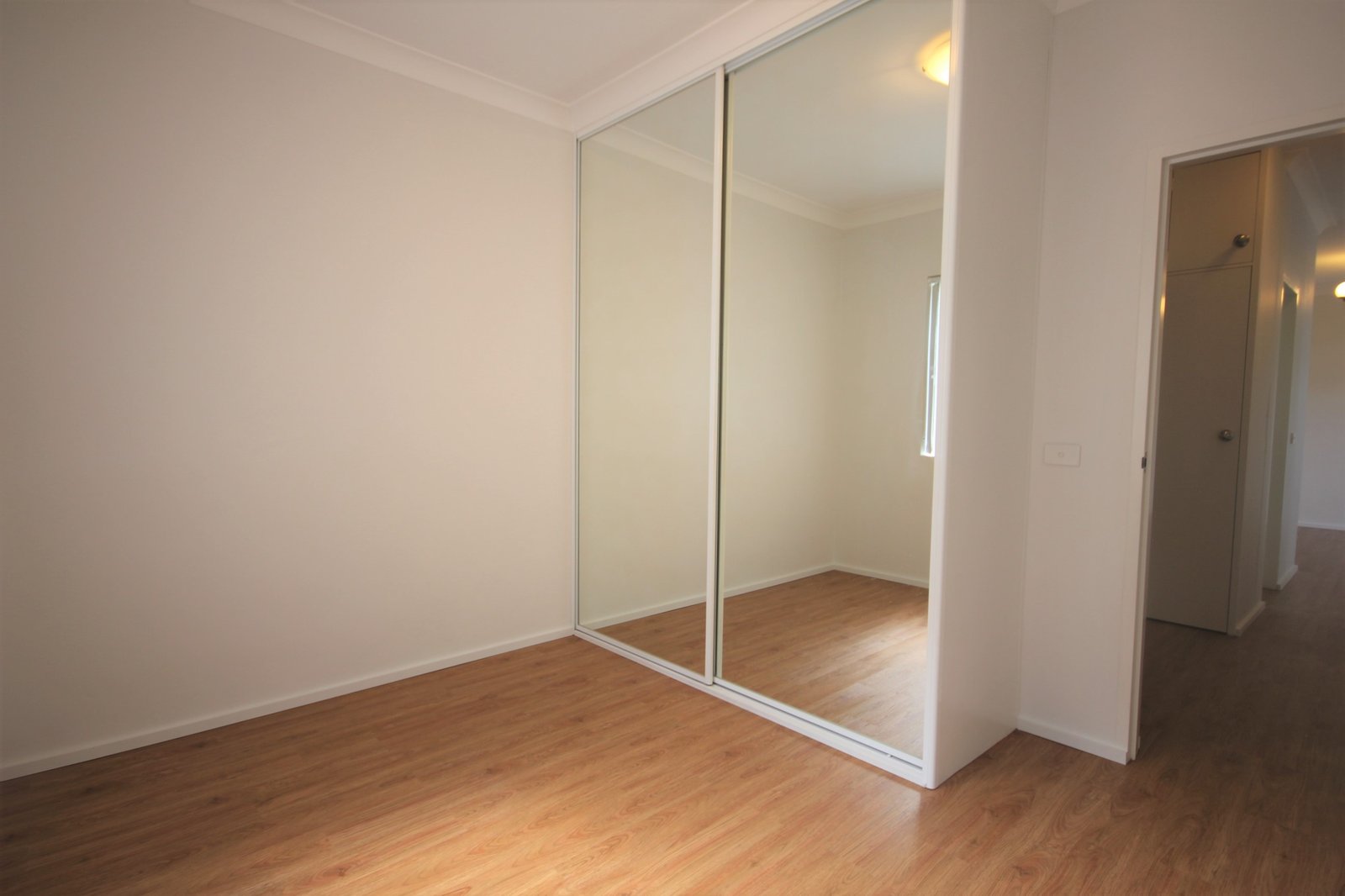 8/33 Lancelot Street ALLAWAH 7