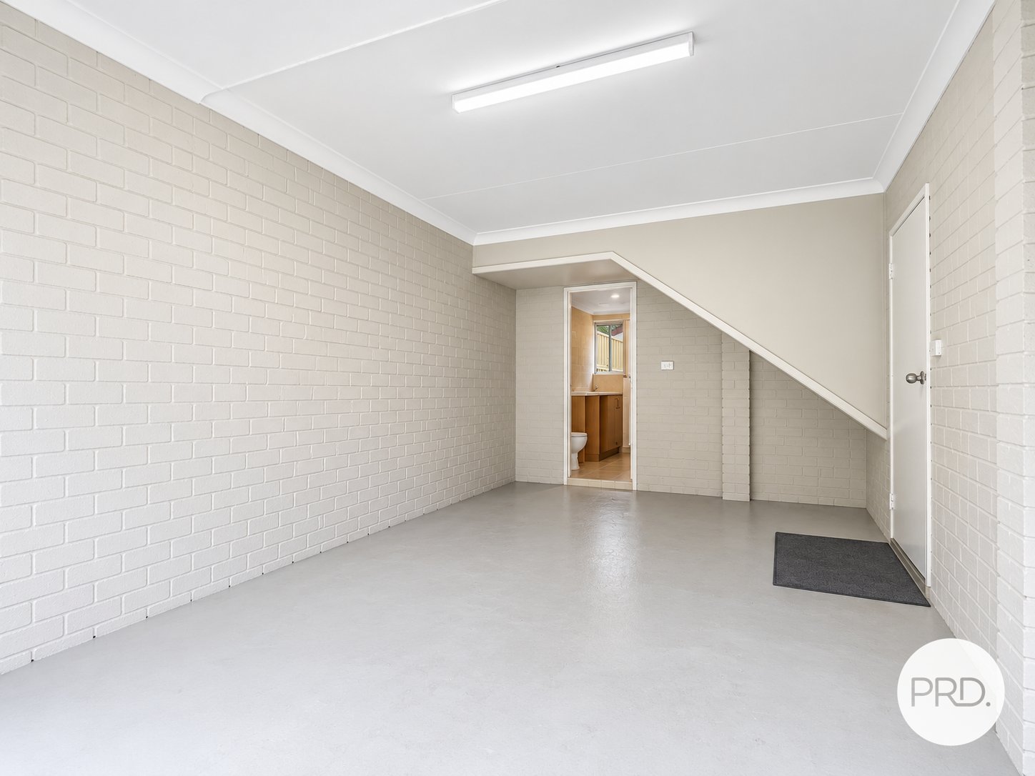 8/33 Napier Ave  LURNEA 11