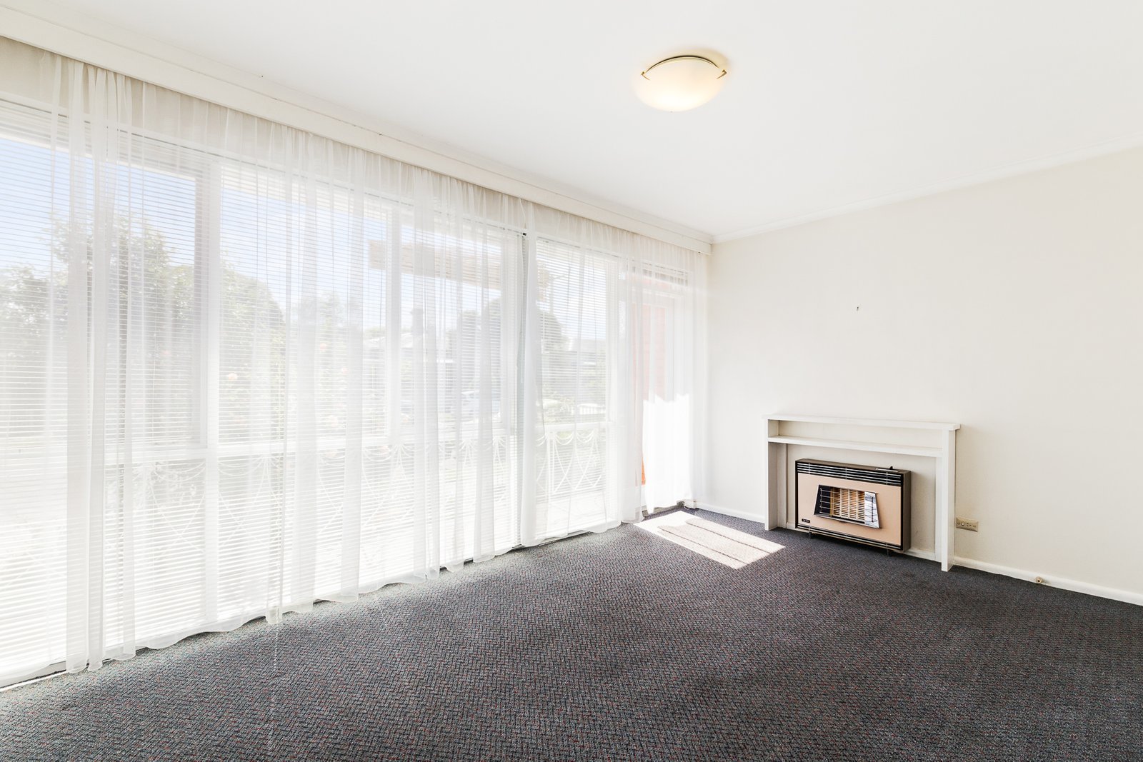 Gallery: 8/33 St Georges Road