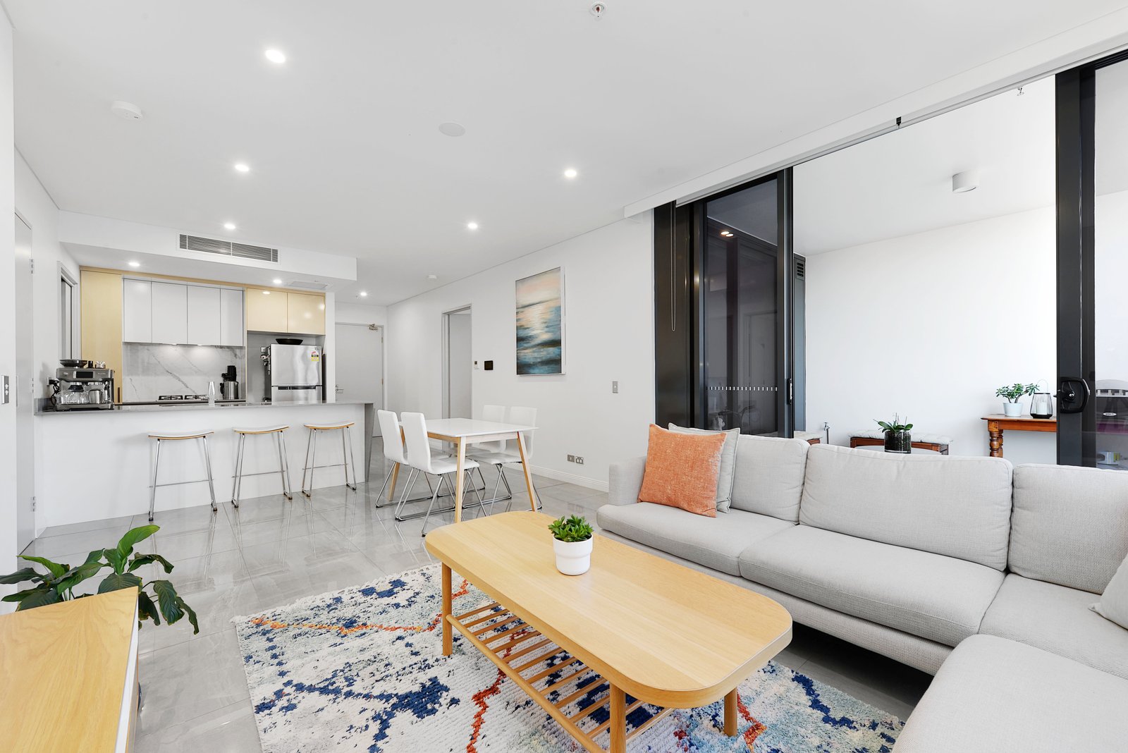 833/1 Studio Drive EASTGARDENS 1