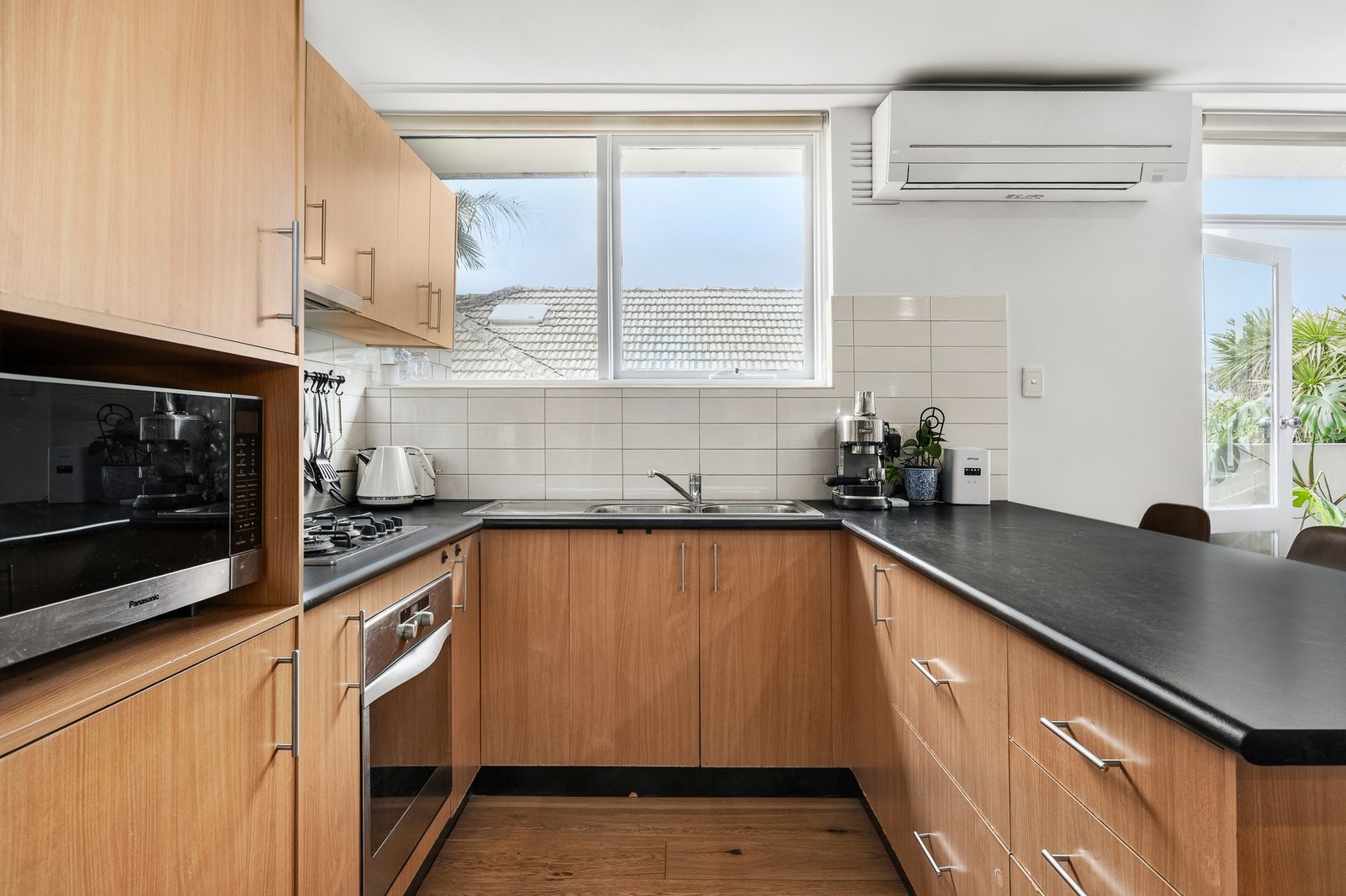 Gallery: 8/332-334 Dandenong Road