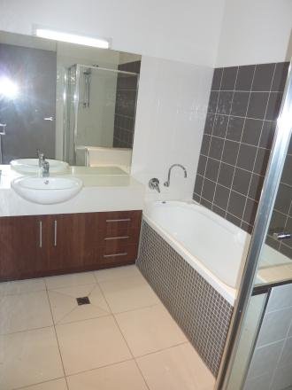 Gallery: 8/332 South Road