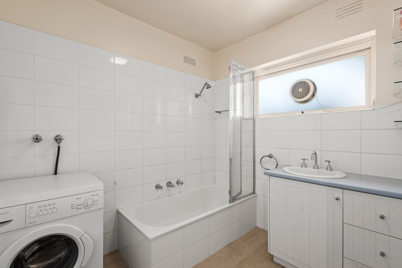 Gallery: 8/334 Hampton Street