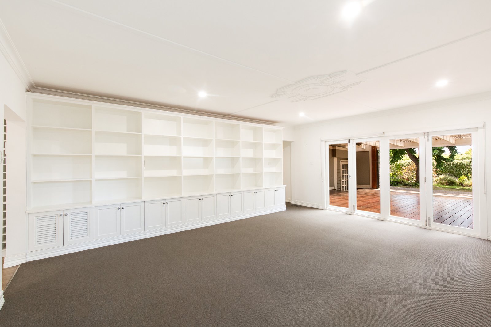 Gallery: 834 Barkly Street